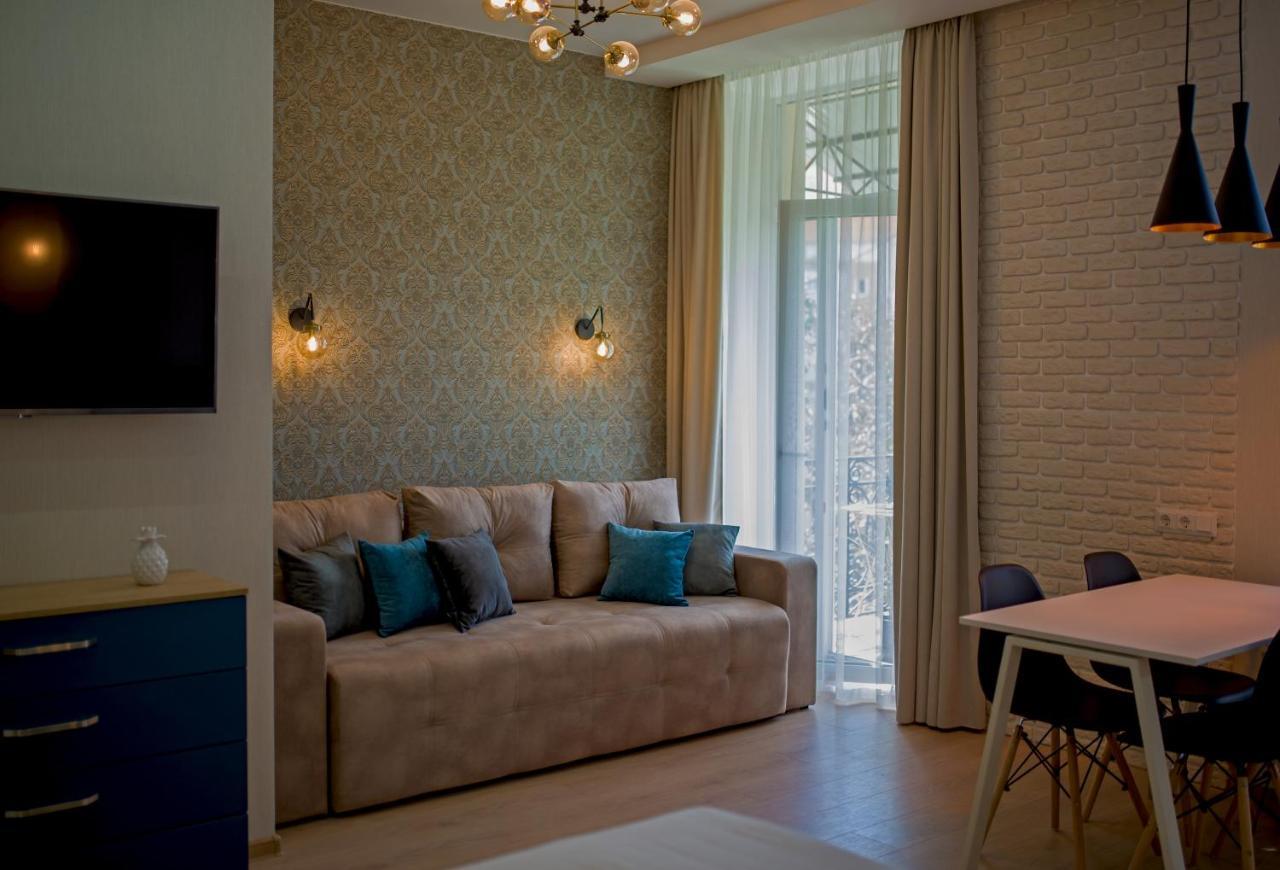 Modern Apartmeents Near Central Park Poltawa Exterior foto